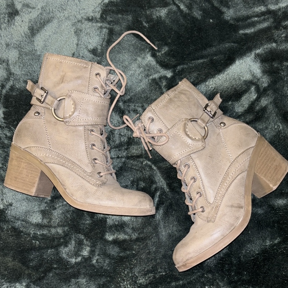 Guess Booties - Picture 2 of 6